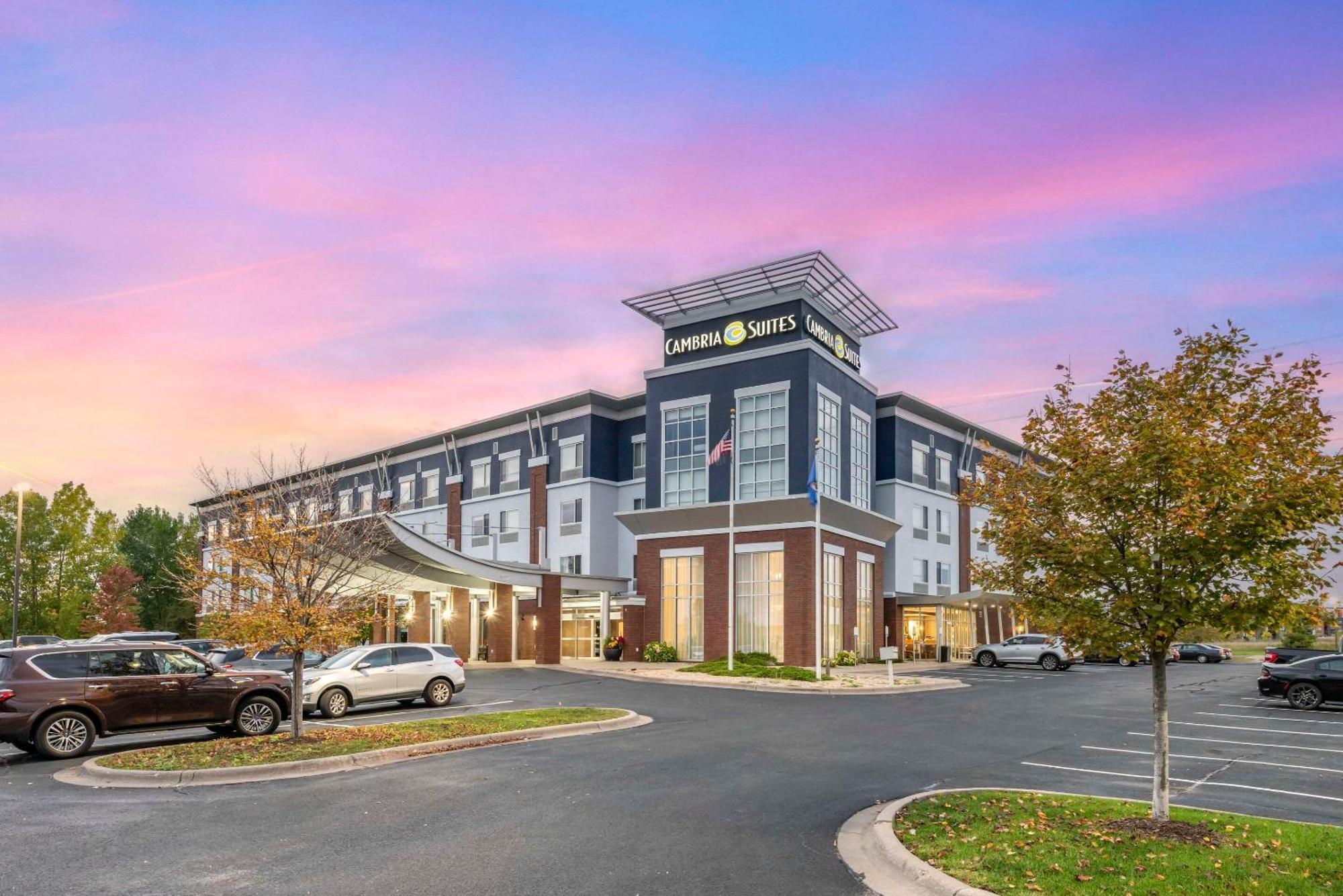 Cambria Hotel Minneapolis Maple Grove Exterior foto